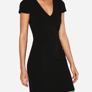 Like new! Express Tulip Sleeve Sheath Dress